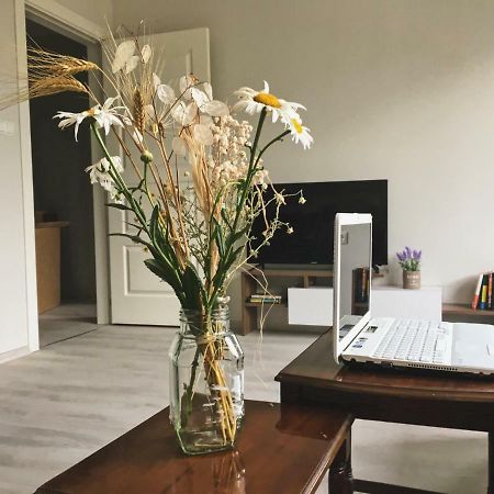 Azzurro Apartment - Ideal For Your Seaside Escape In 布尔加斯 外观 照片