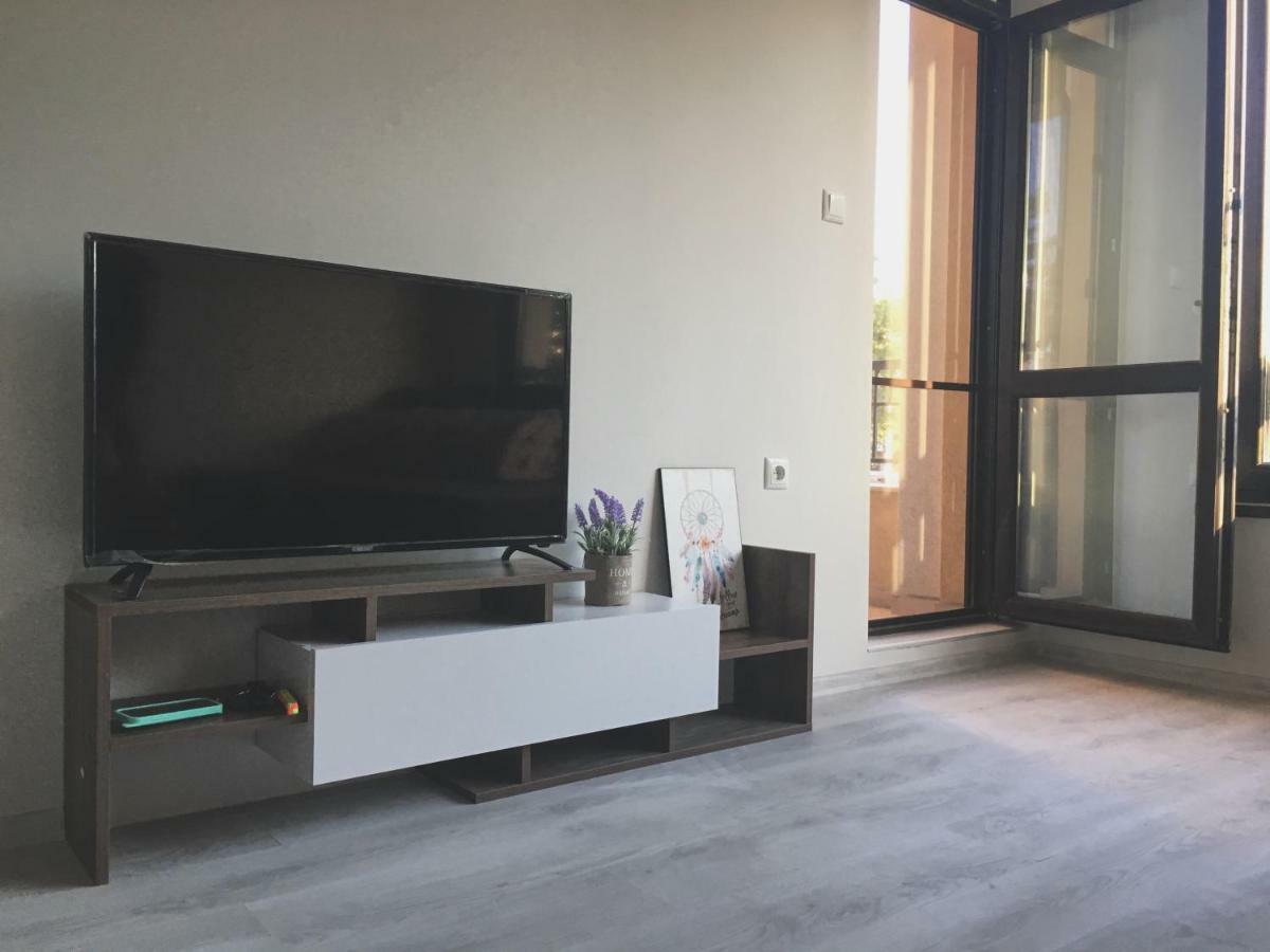 Azzurro Apartment - Ideal For Your Seaside Escape In 布尔加斯 外观 照片
